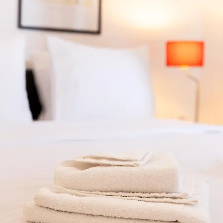 Velvet Luxury In The Center By Binobi!